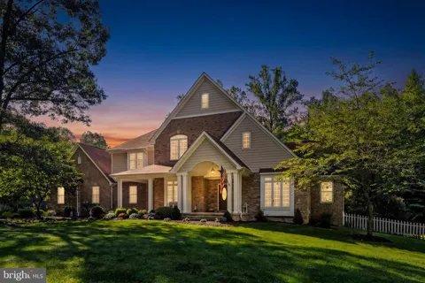 8811 EDGEWOOD FARM LANE