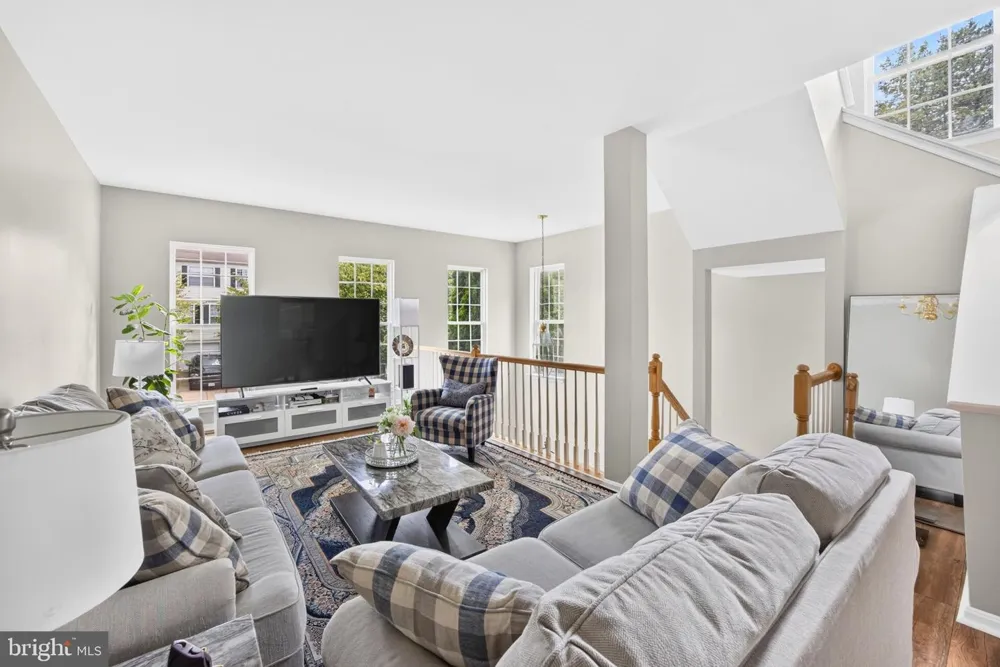 14913 WHITTIER LOOP Woodbridge, VA 22193
