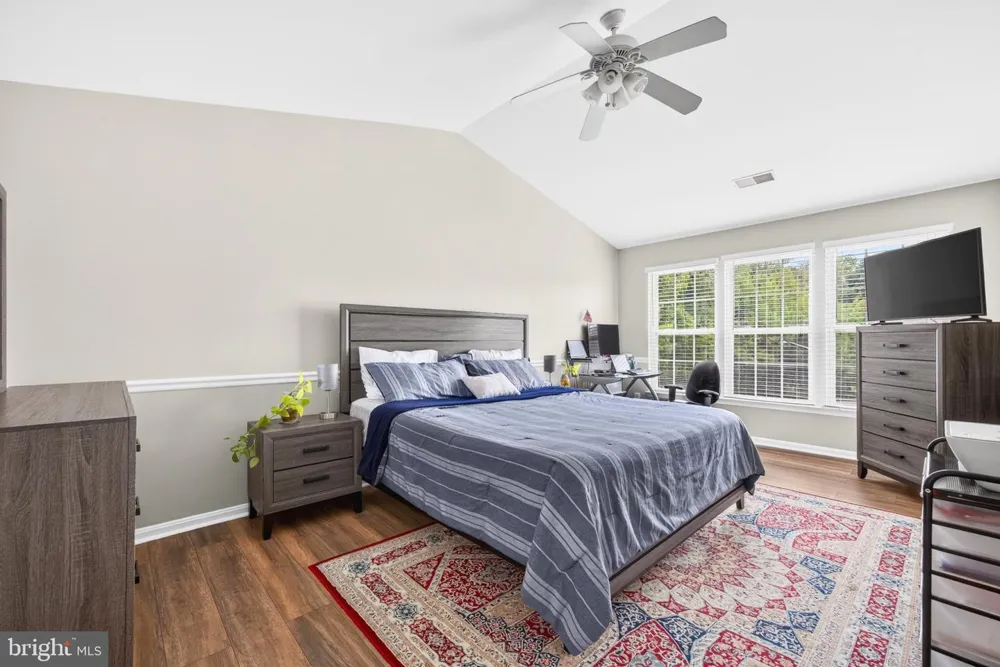 14913 WHITTIER LOOP Woodbridge, VA 22193