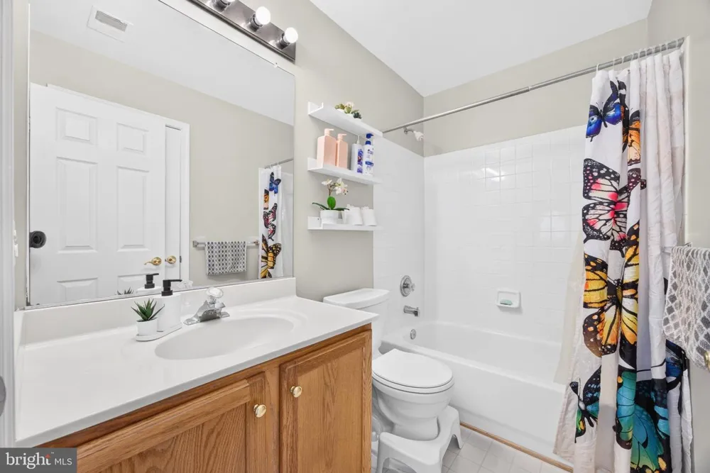 14913 WHITTIER LOOP Woodbridge, VA 22193