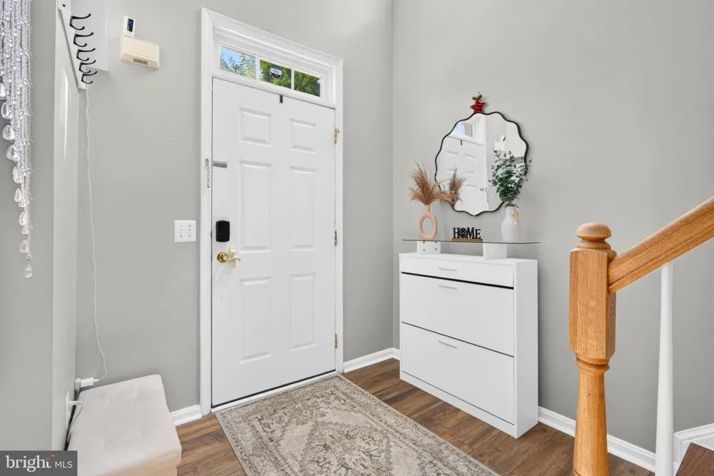 14913 WHITTIER LOOP Woodbridge, VA 22193