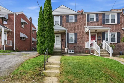 1516 W LATIMER PLACE