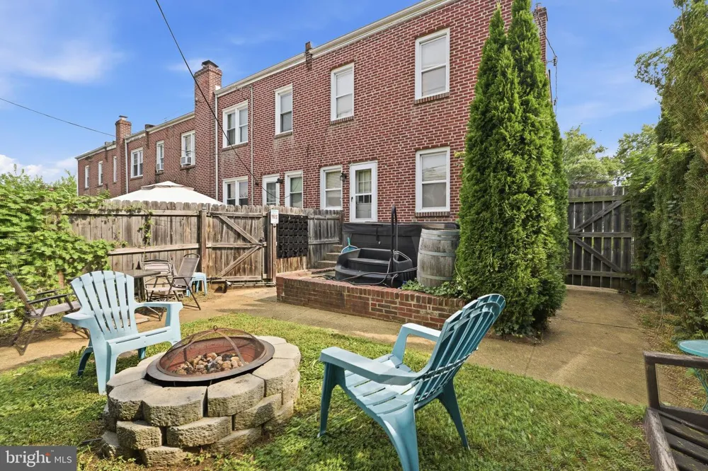 1516 W LATIMER PLACE Wilmington, DE 19805