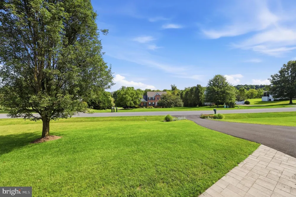 10231 ROYAL SAINT ANDREWS PLACE Ijamsville, MD 21754