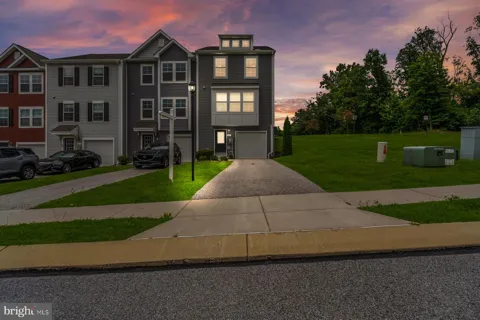81 AYRSHIRE DRIVE