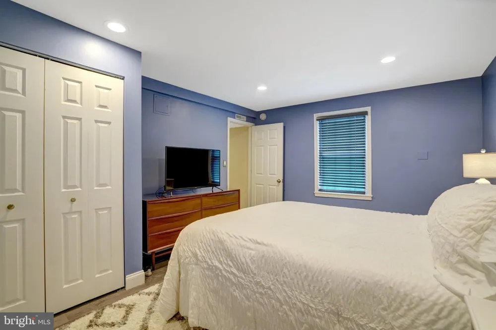 706 S ARLINGTON MILL DRIVE #18103 Arlington, VA 22204