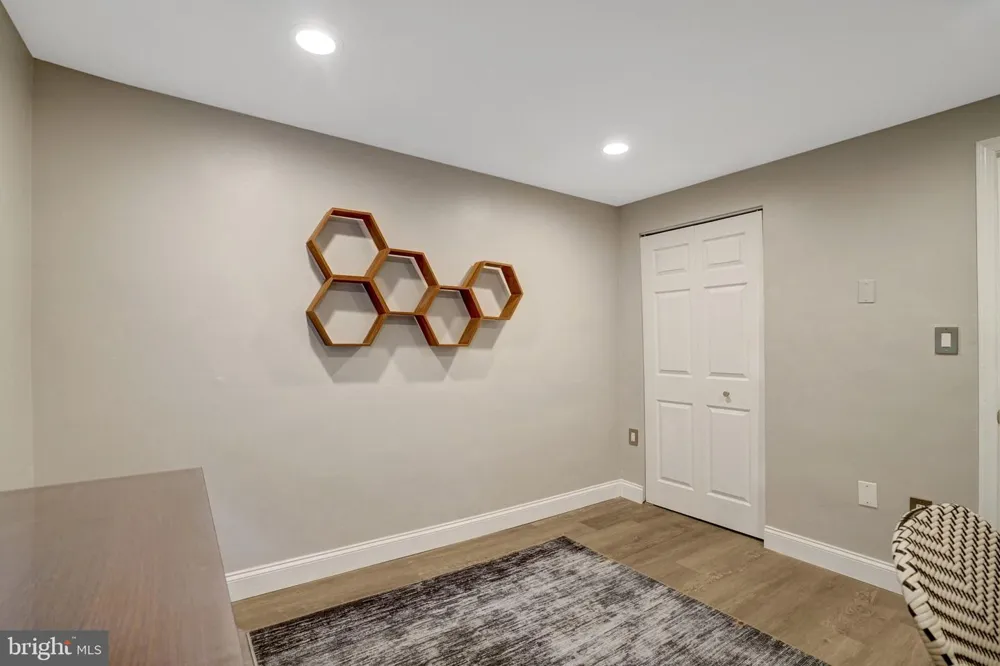 706 S ARLINGTON MILL DRIVE #18103 Arlington, VA 22204