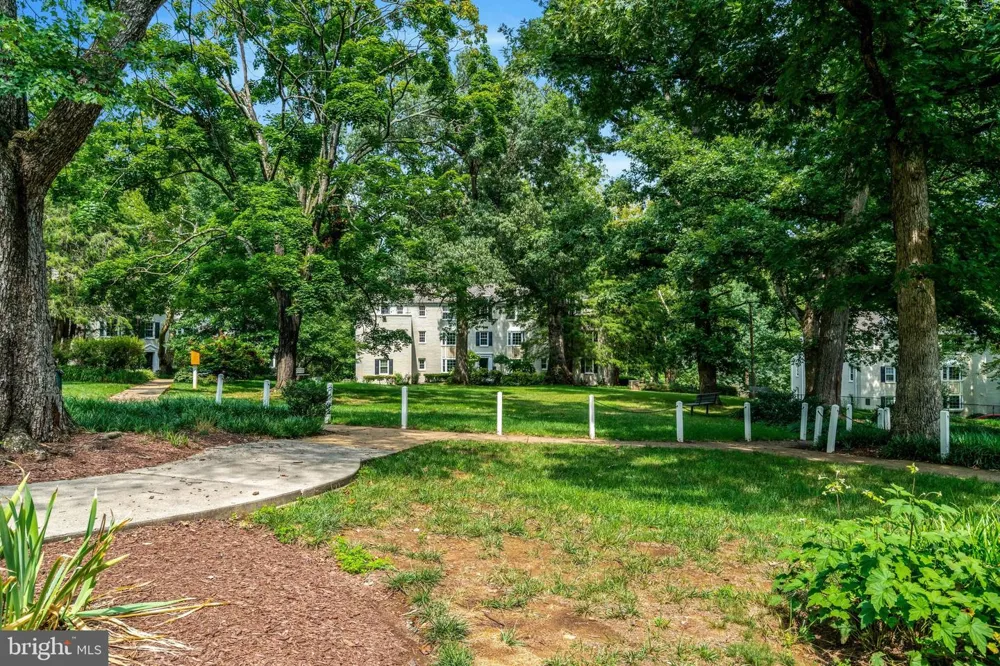 706 S ARLINGTON MILL DRIVE #18103 Arlington, VA 22204