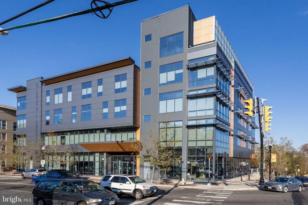 706 S ARLINGTON MILL DRIVE #18103 Arlington, VA 22204