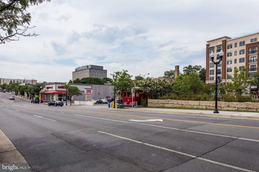 706 S ARLINGTON MILL DRIVE #18103 Arlington, VA 22204