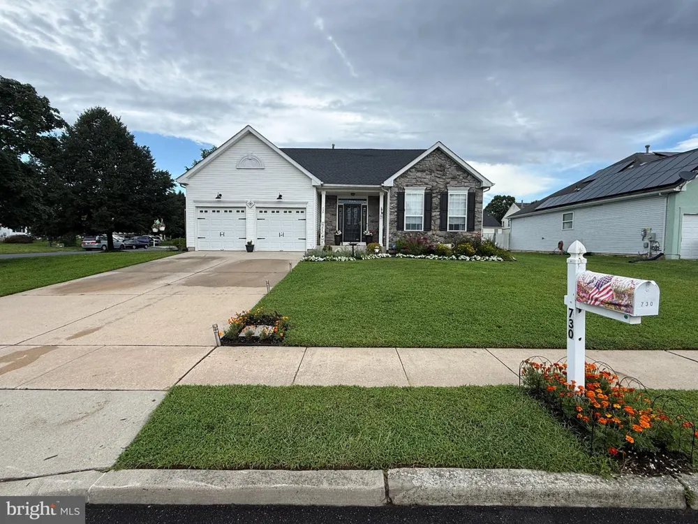 730 AMBER LANE Vineland, NJ 08360