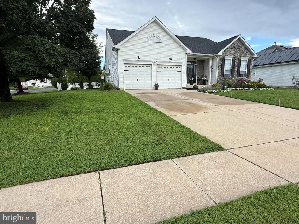 730 AMBER LANE Vineland, NJ 08360