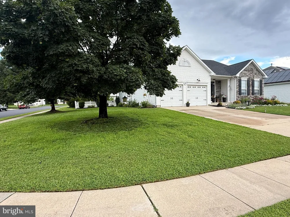 730 AMBER LANE Vineland, NJ 08360