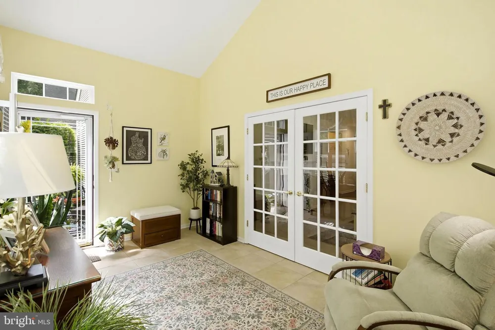 38 MARLOW DRIVE Jackson, NJ 08527