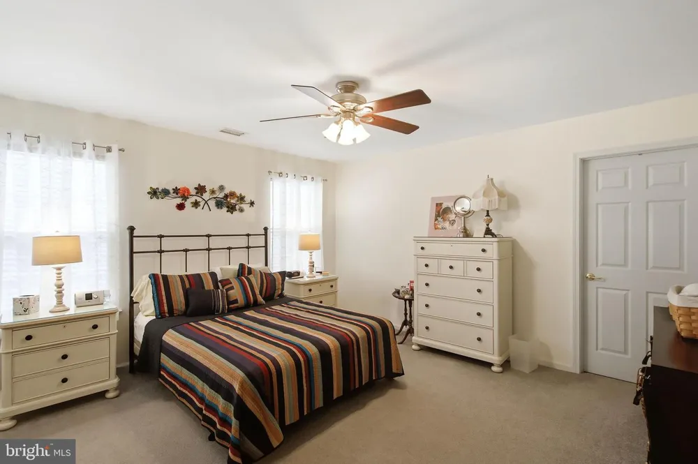 38 MARLOW DRIVE Jackson, NJ 08527