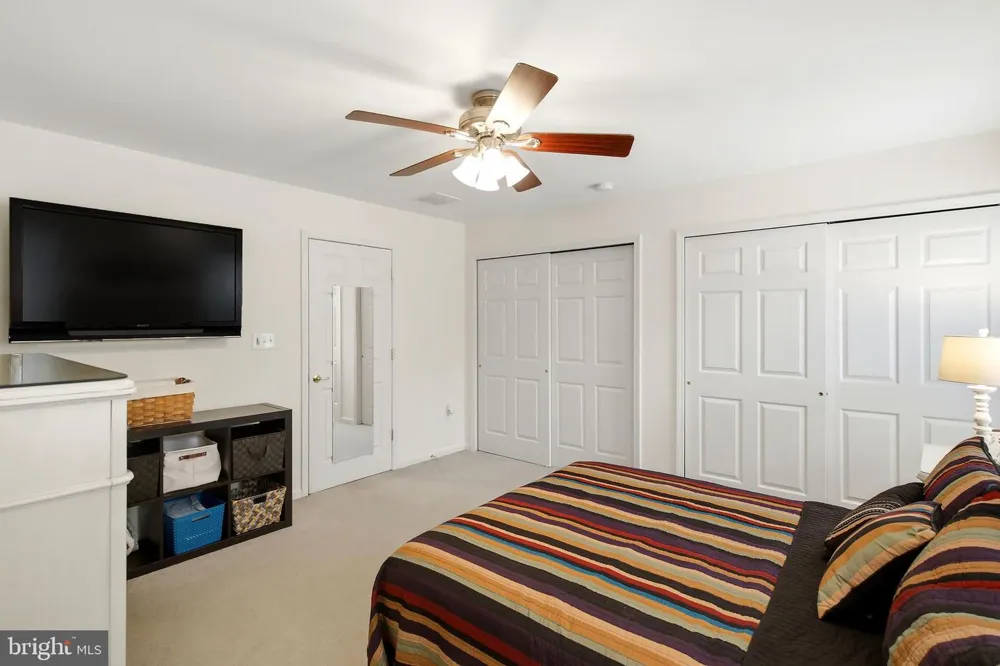 38 MARLOW DRIVE Jackson, NJ 08527
