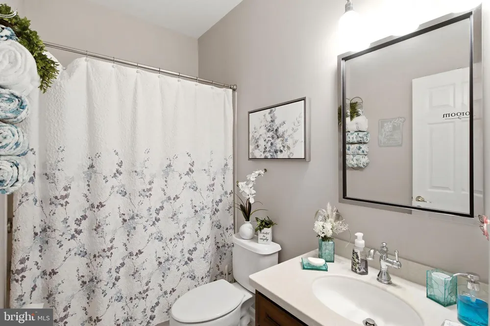 38 MARLOW DRIVE Jackson, NJ 08527