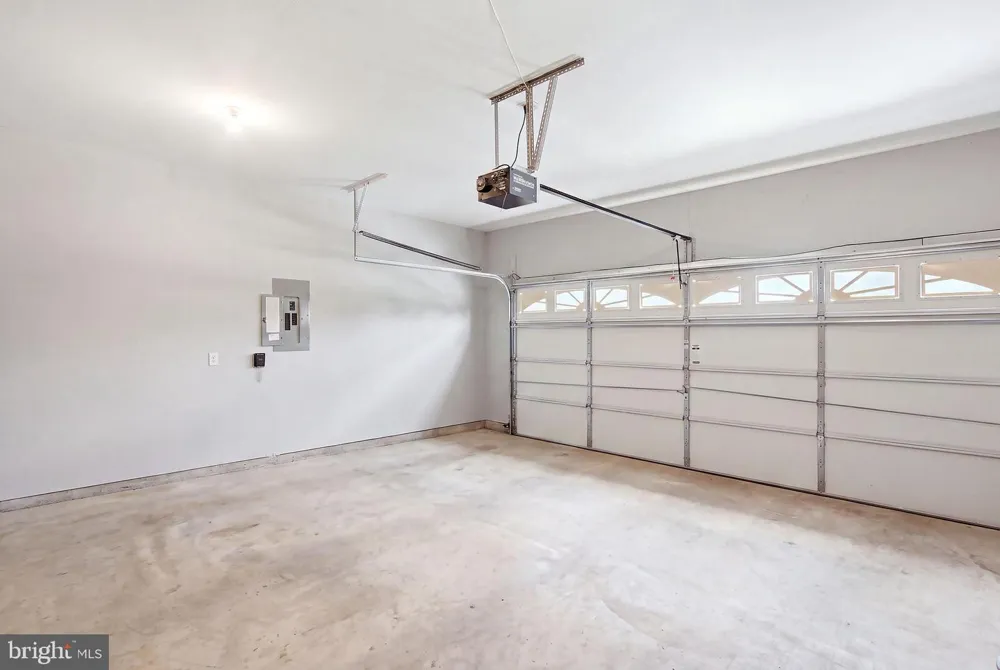 38 MARLOW DRIVE Jackson, NJ 08527