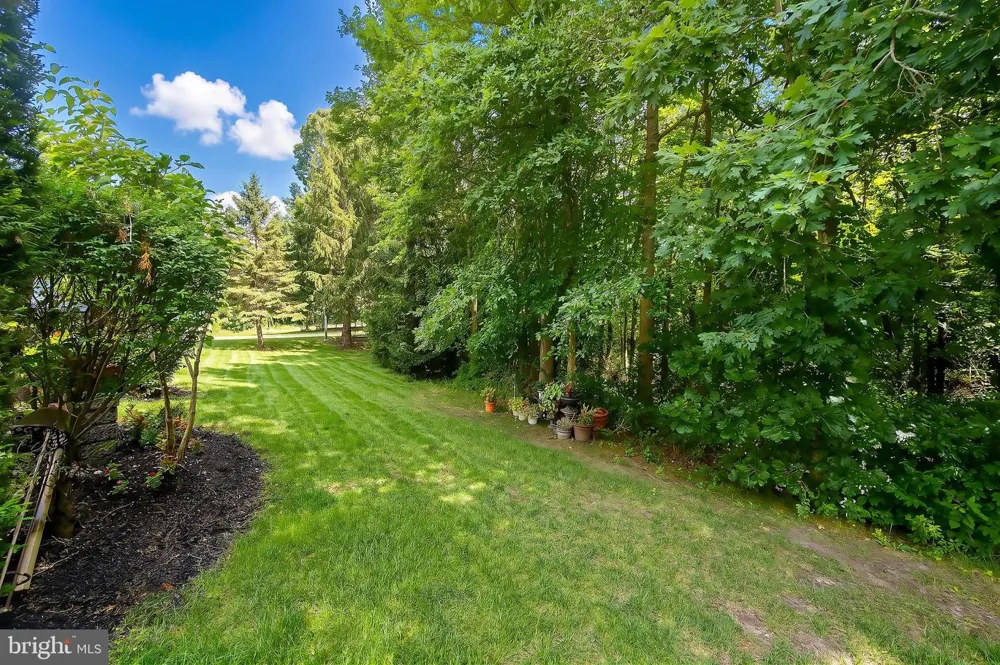 38 MARLOW DRIVE Jackson, NJ 08527