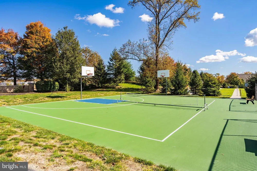 38 MARLOW DRIVE Jackson, NJ 08527