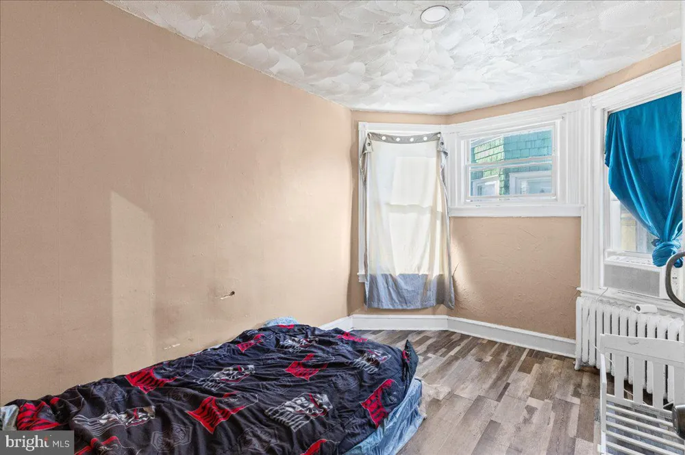 5118 11TH STREET Philadelphia, PA 19141