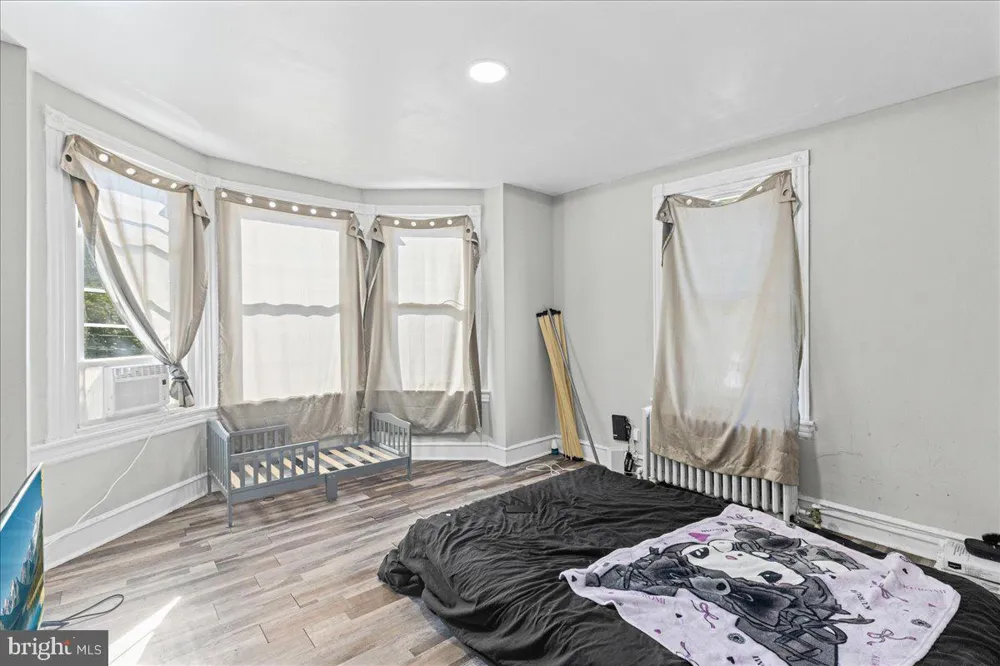 5118 11TH STREET Philadelphia, PA 19141