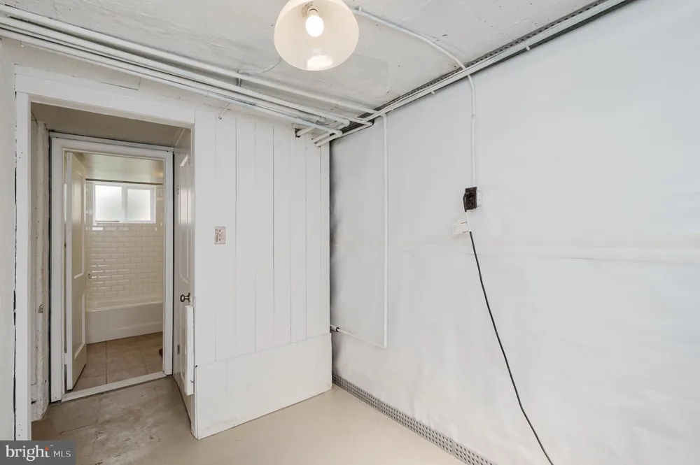 2713 CHRISTOPHER AVENUE Baltimore, MD 21214