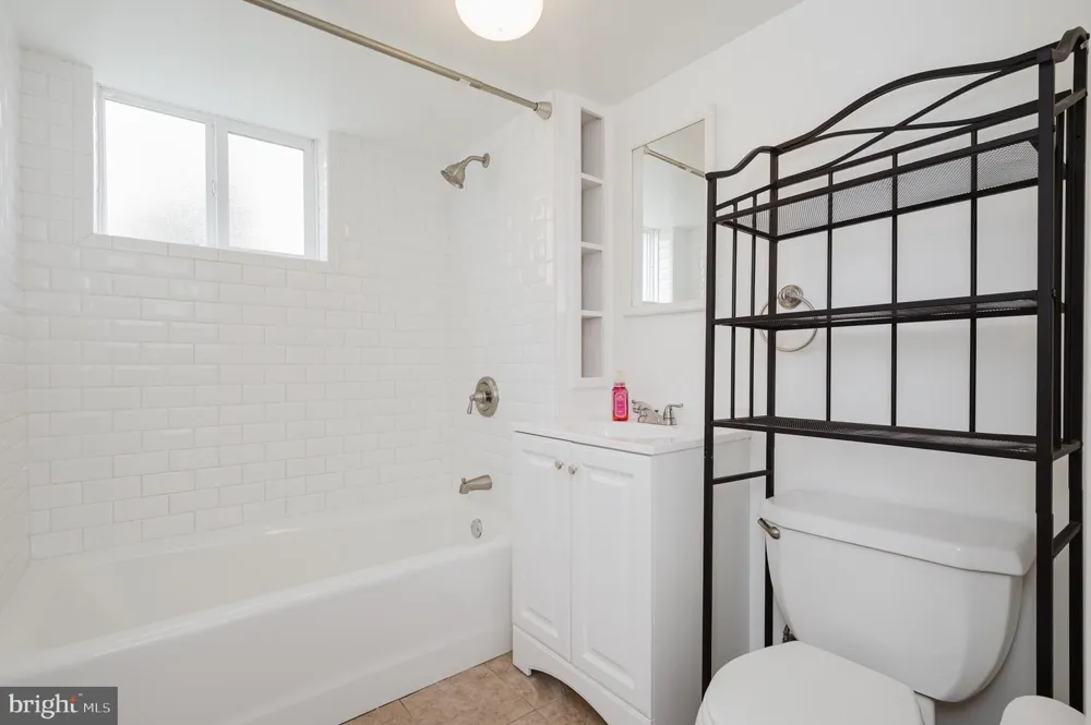 2713 CHRISTOPHER AVENUE Baltimore, MD 21214