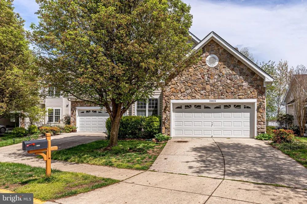 25634 CREEK RUN TERRACE Chantilly, VA 20152
