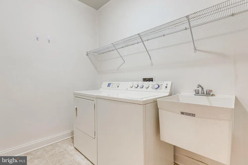 25634 CREEK RUN TERRACE Chantilly, VA 20152