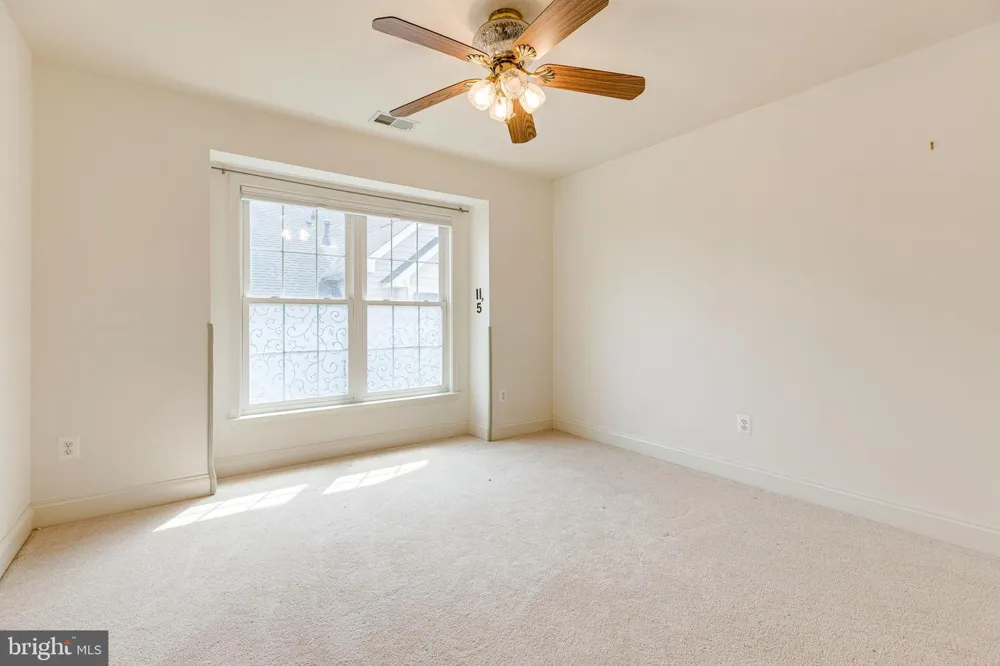 25634 CREEK RUN TERRACE Chantilly, VA 20152