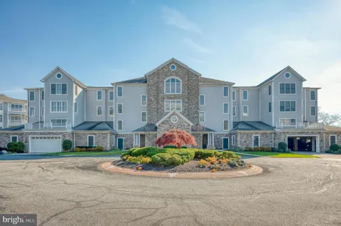 4700 WATER PARK DRIVE #4700-J