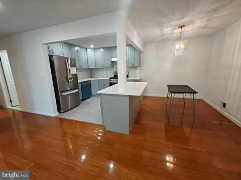 14 VOSCEK COURT