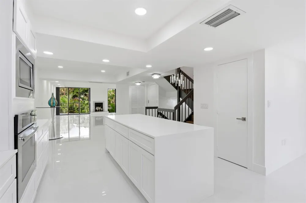 1222 Hillsboro Mile #15 Hillsboro Beach, FL 33062