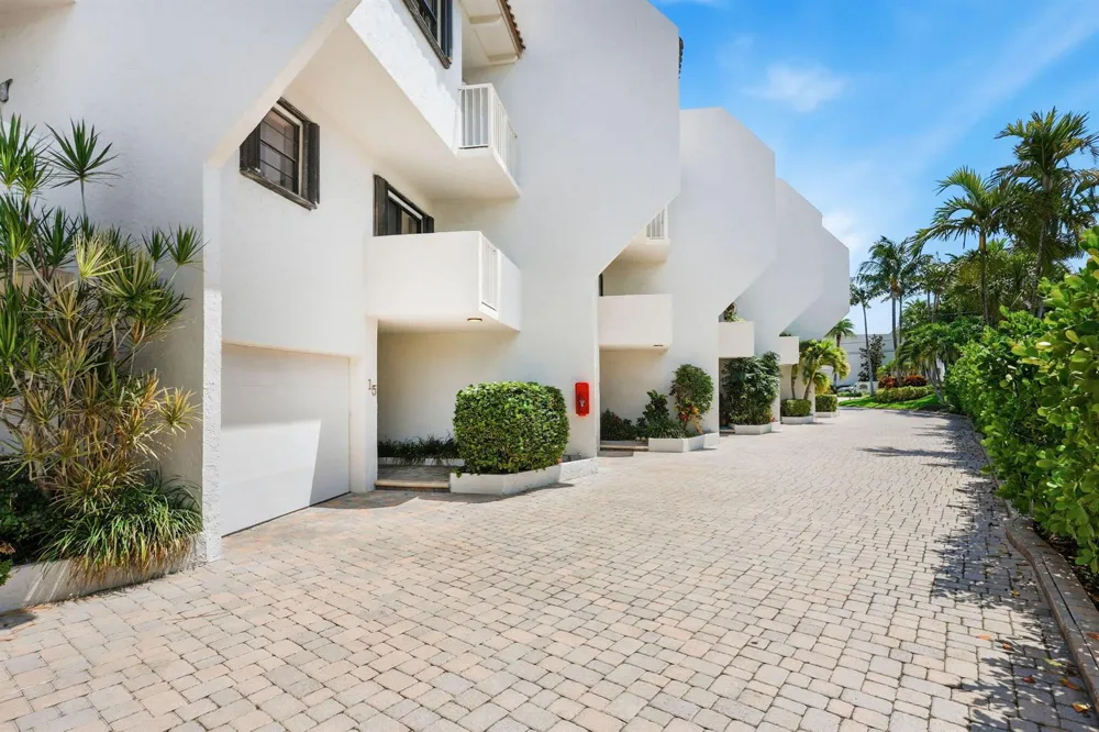 1222 Hillsboro Mile #15 Hillsboro Beach, FL 33062