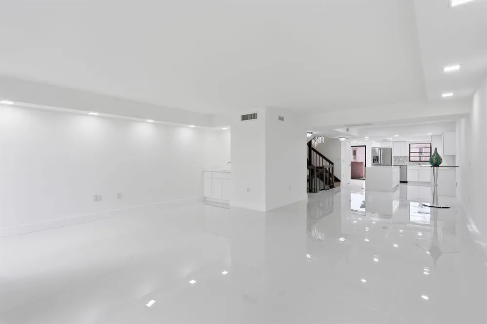 1222 Hillsboro Mile #15 Hillsboro Beach, FL 33062