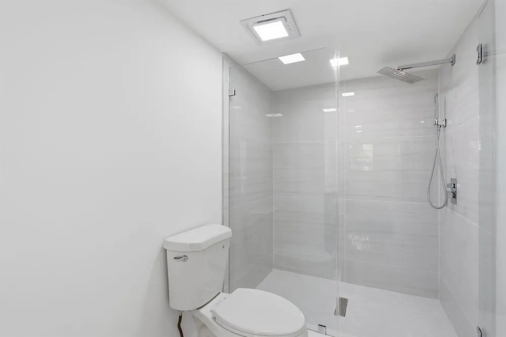 1222 Hillsboro Mile #15 Hillsboro Beach, FL 33062