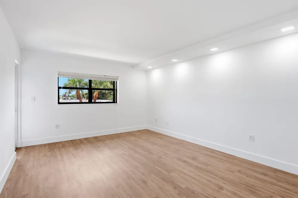 1222 Hillsboro Mile #15 Hillsboro Beach, FL 33062