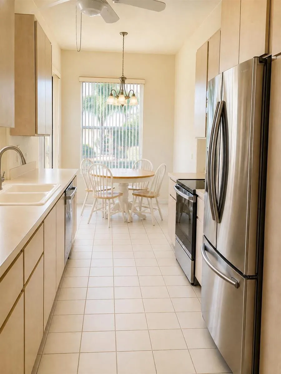 7564 SE BAY CEDAR CIRCLE Hobe Sound, FL 33455