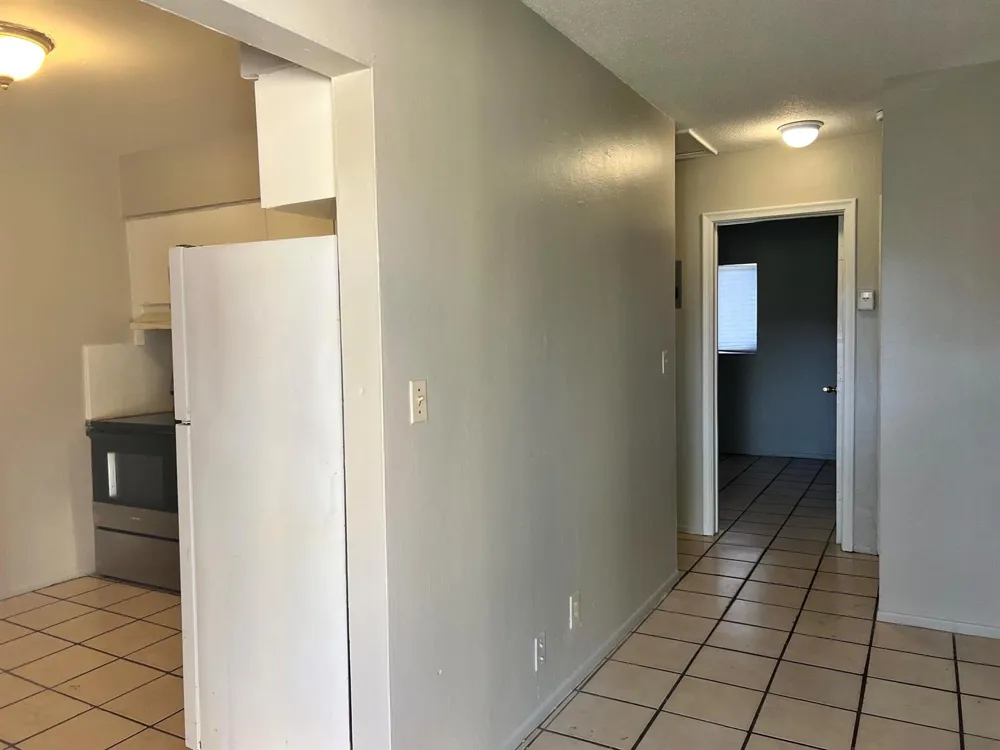 3930 NW 31ST TERRACE #3 Lauderdale Lakes, FL 33309