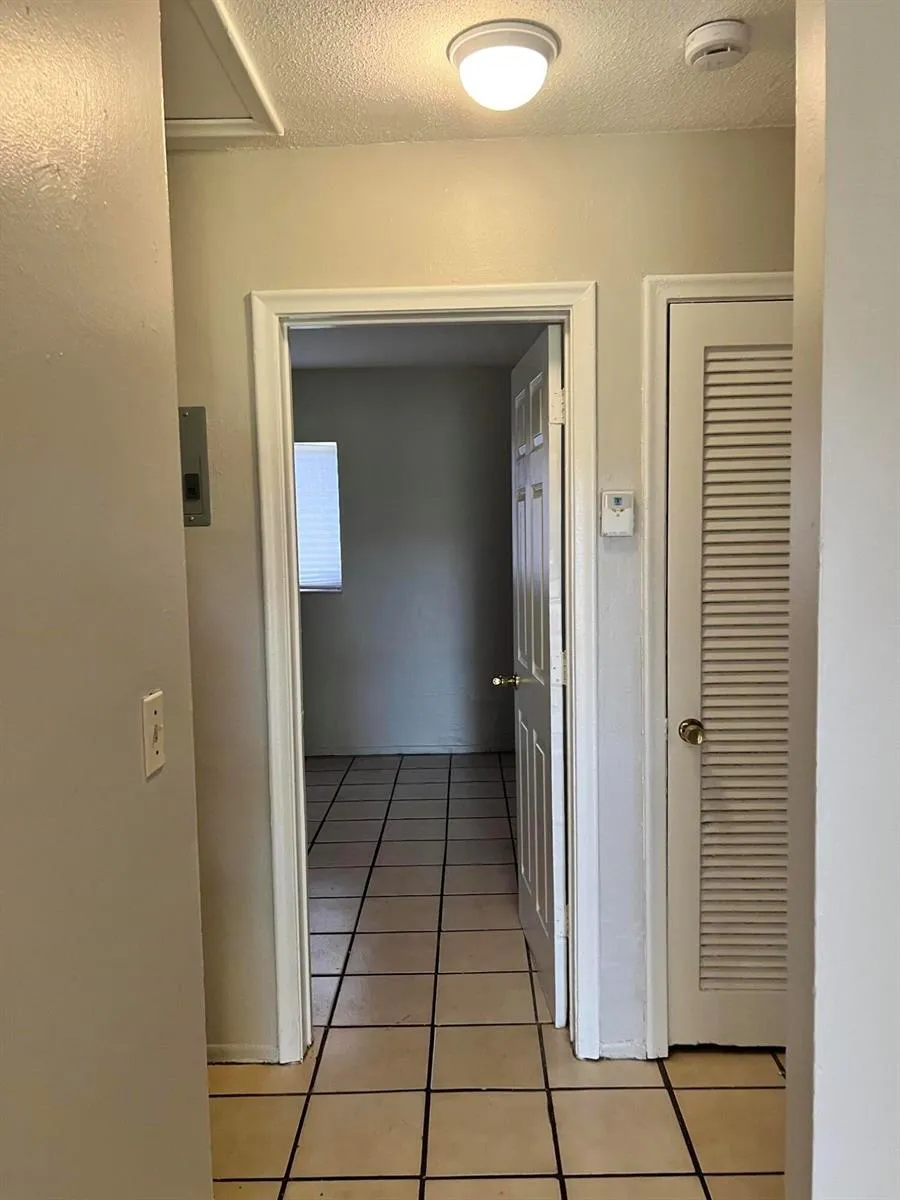 3930 NW 31ST TERRACE #3 Lauderdale Lakes, FL 33309