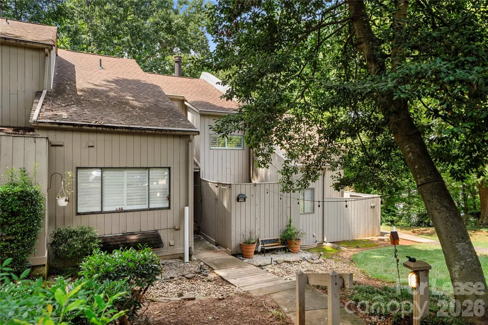 222 Riverview Terrace Lake Wylie, SC 29710