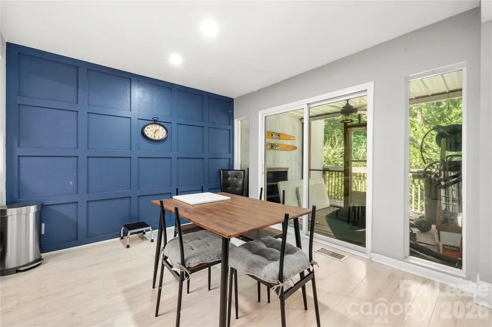 222 Riverview Terrace Lake Wylie, SC 29710