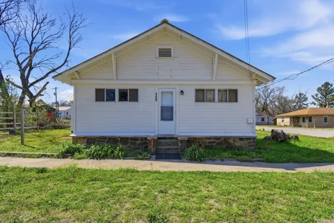 123 7th Street