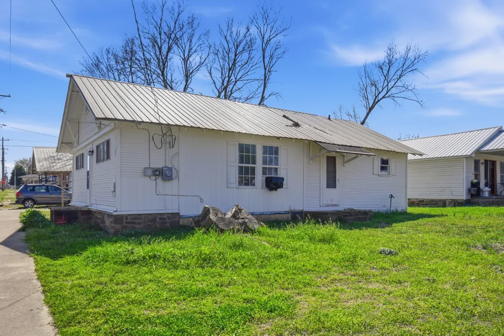 123 7th Street Barnsdall, OK 74002