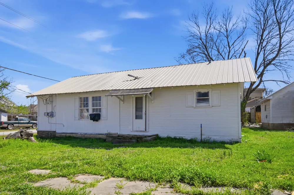 123 7th Street Barnsdall, OK 74002
