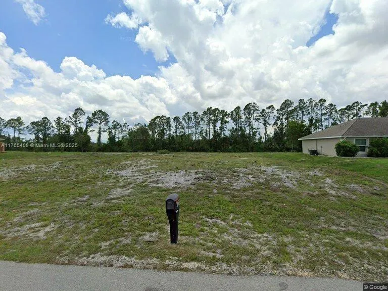 507 Willowbrook Dr. Lehigh Acres, FL 33972