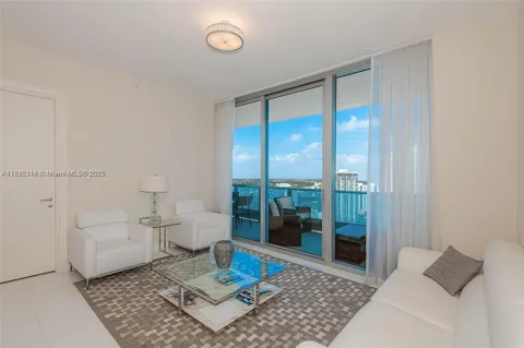 200 Biscayne Boulevard Way #5109