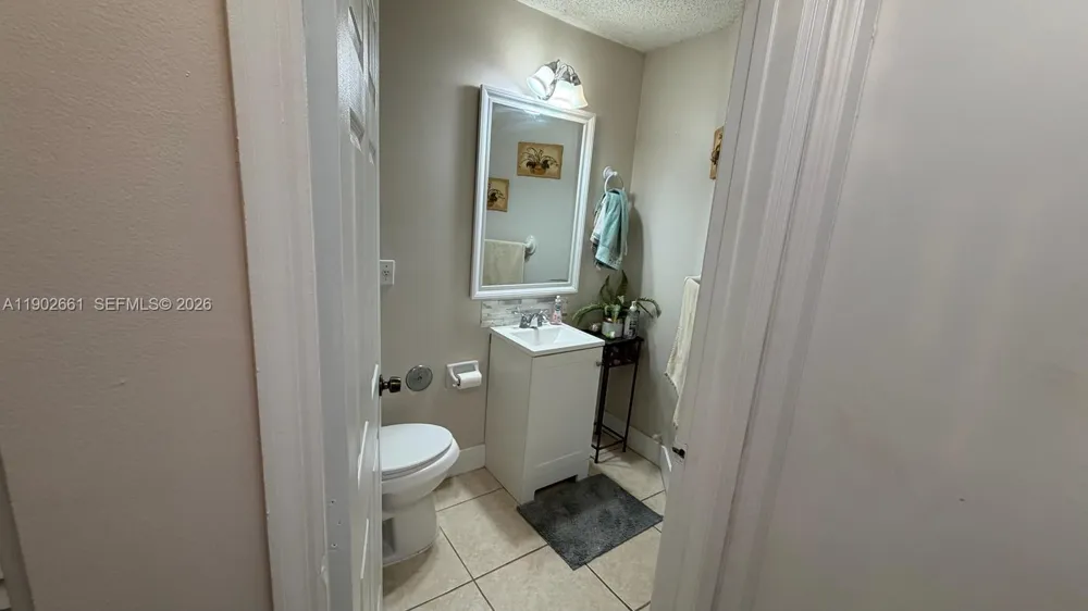 14713 SW 155th Pl Miami, FL 33196