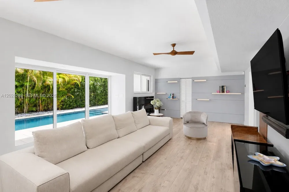 857 NE 98th St Miami Shores, FL 33138